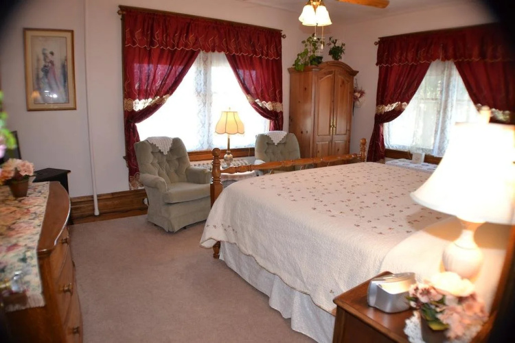 Keystone Inn Bed and Breakfast