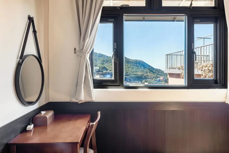 Harmony Easy Stay