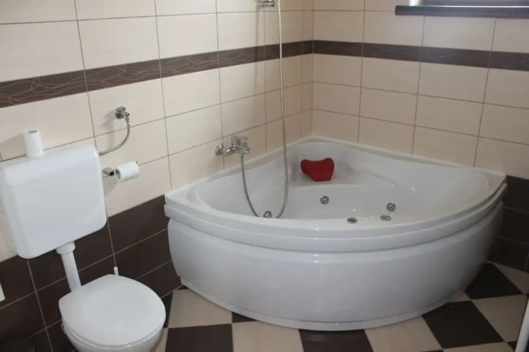 Comfort room