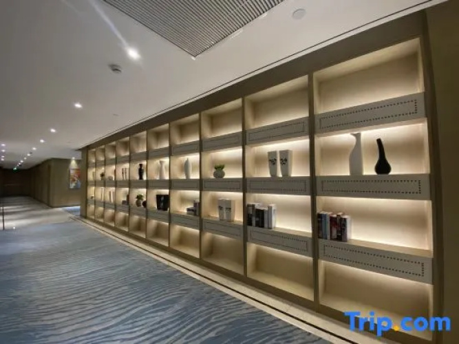 Qinheyuan Linxuan Holiday Hotel