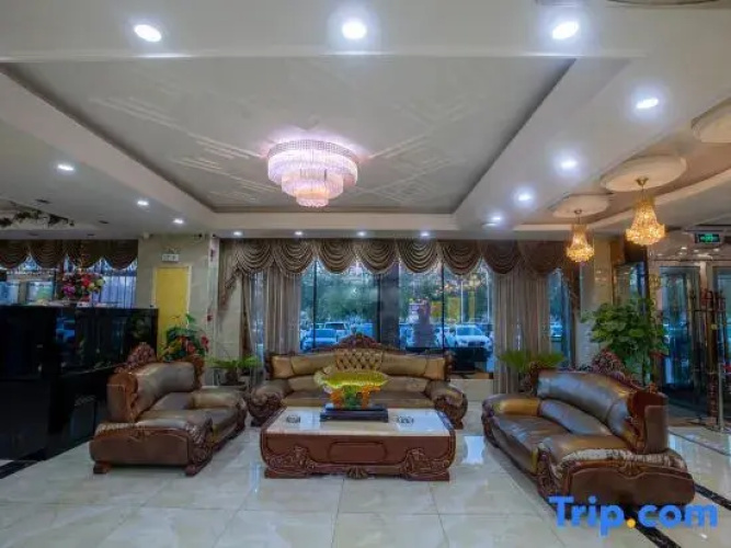 Donghua Hotel