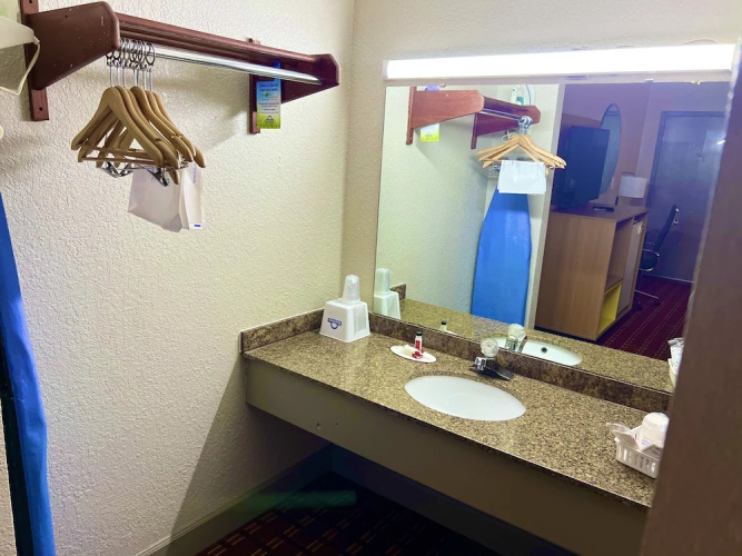 Days Inn - Athens