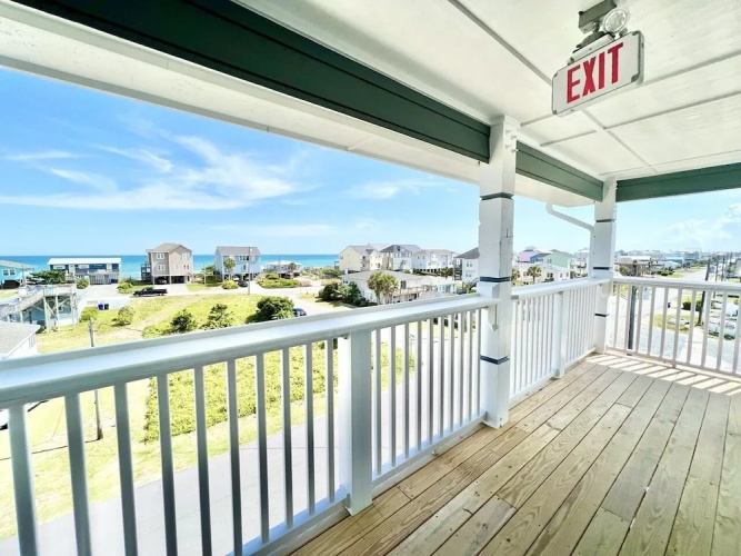 Saltwater Suites