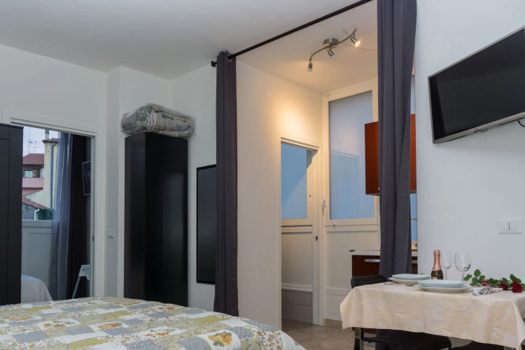 6 in centro guest house