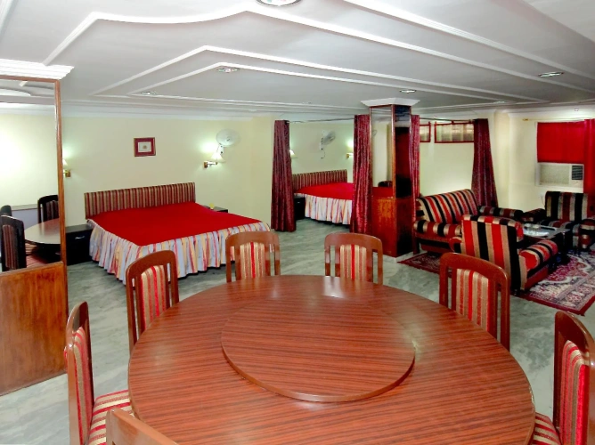 Royal Single Suite