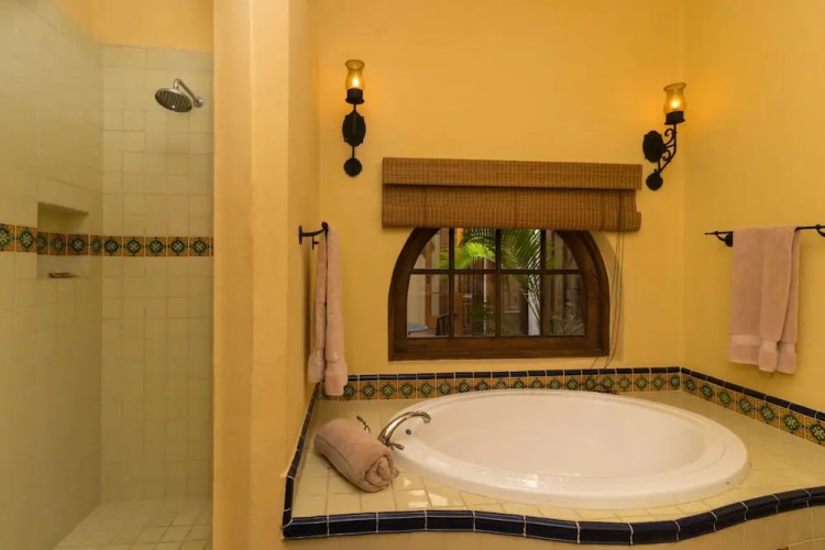 Casa Isla 2BR by Casago