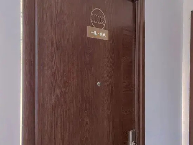 Apartment at first sight