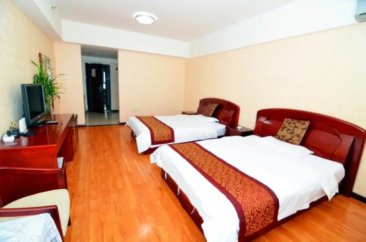 E Home Apartment Hotel