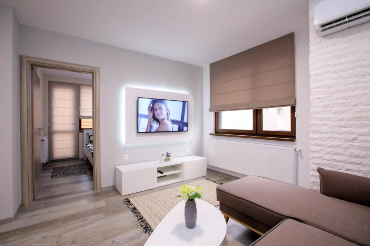 Babylon Park Apartment