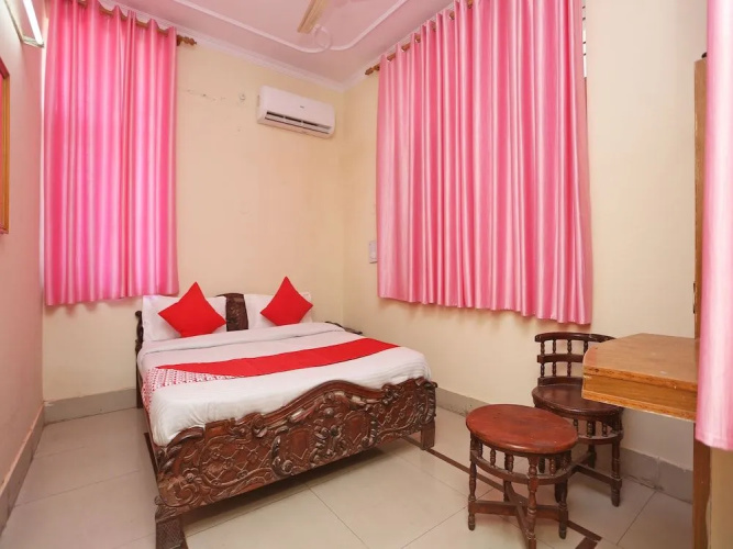 Oyo 36715 Hotel Valley Inn