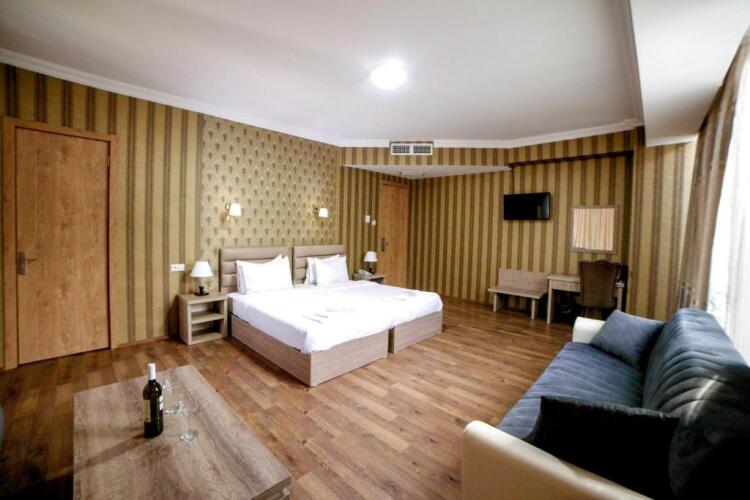 Фотография номера гостиницы L Plaza Hotel