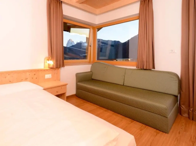 2 Bedrooms Apartment