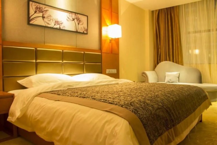 Lvbao Jin Hua Hotel