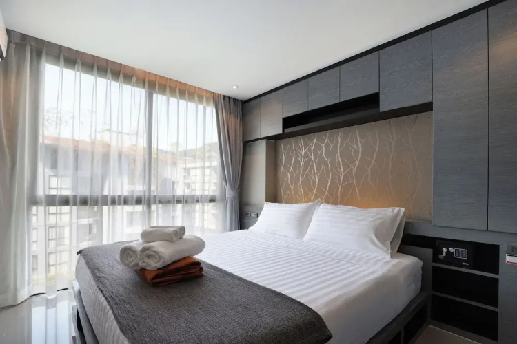 Citygate 2 BR Pool View P503-4