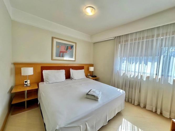 Bienal First Class Flat Service - UH403