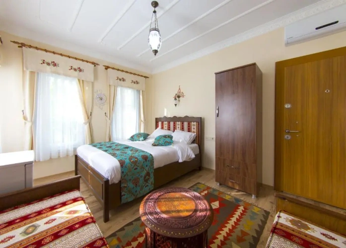 Deluxe Family Suite