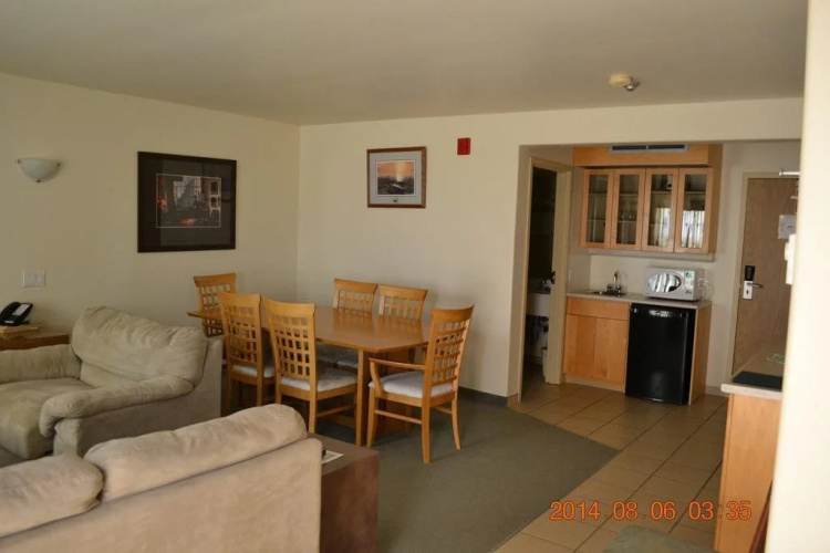 Glenn Howard Inn