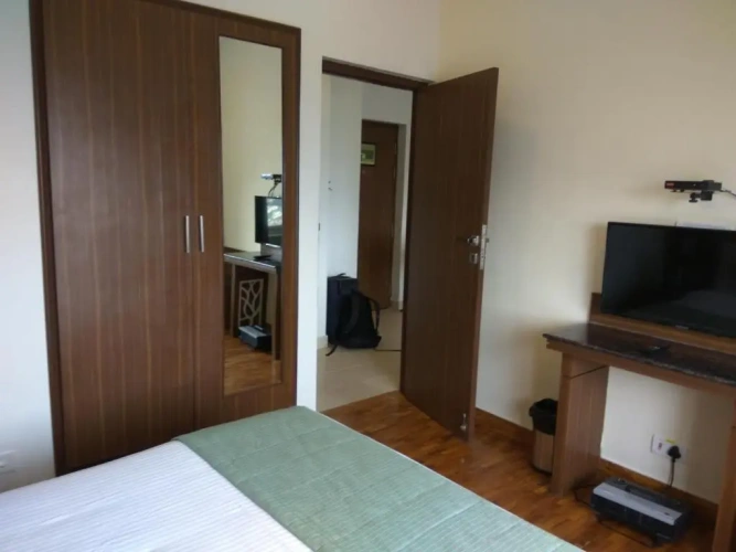 Premier room