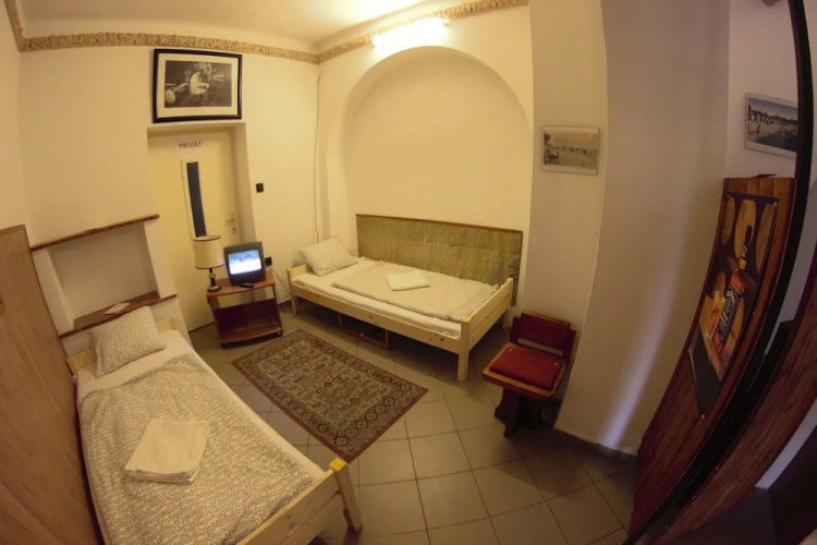 Müller's Hostel