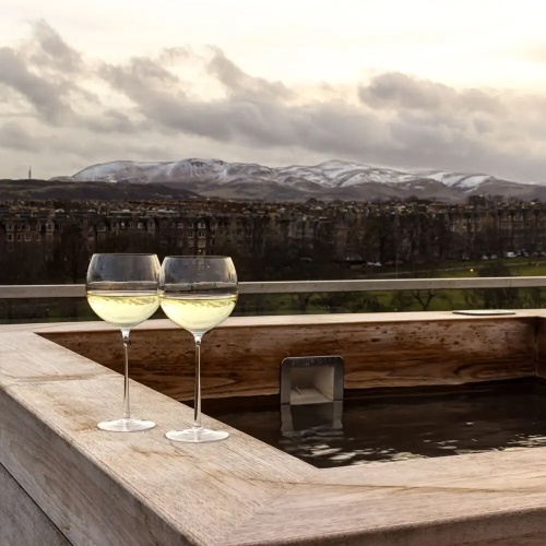 Quartermile Luxe at The Meadows