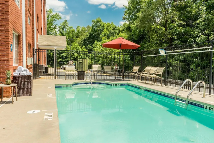 Microtel Inn & Suites Eagles Landing