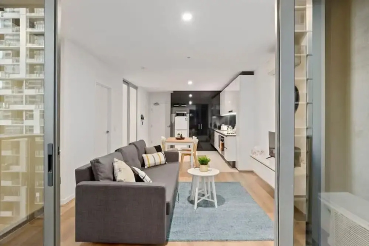 Cozy & Charming 2BR Stay, Free Parking