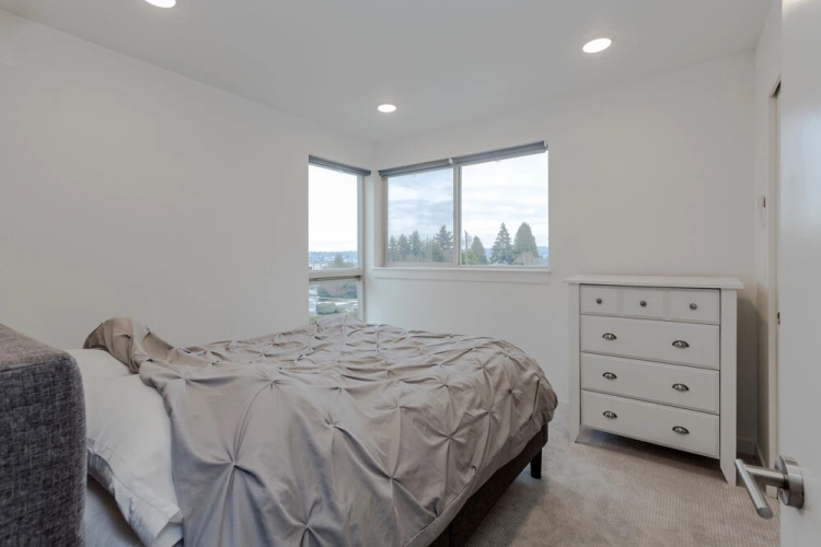 Urban Oasis Sleeps 8 Ultra Modern Condo