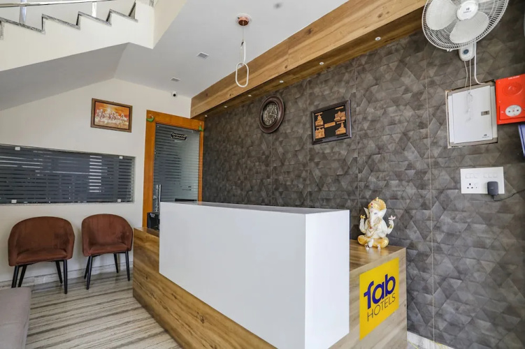 Fabhotel Js Pearl