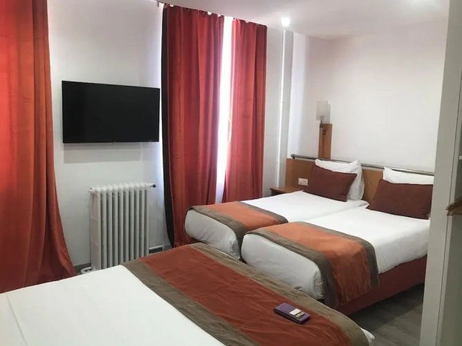 Classic Quadruple room