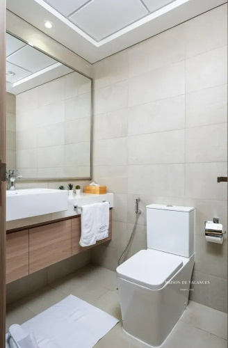 Large Balcony Studio 10 Minutes From Dubai Mall