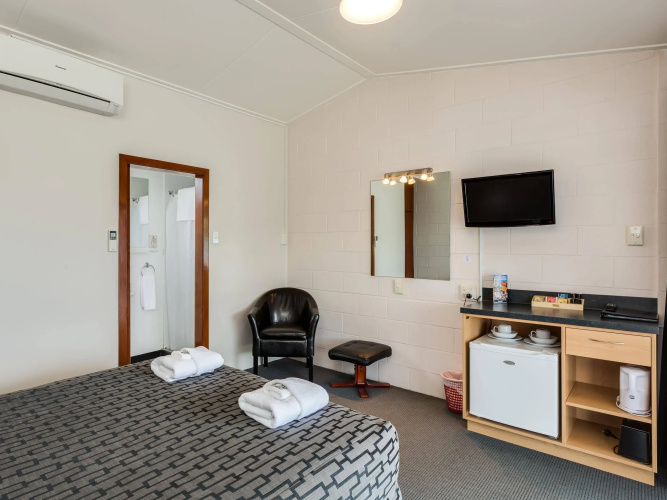 Ocean Beach Hotel