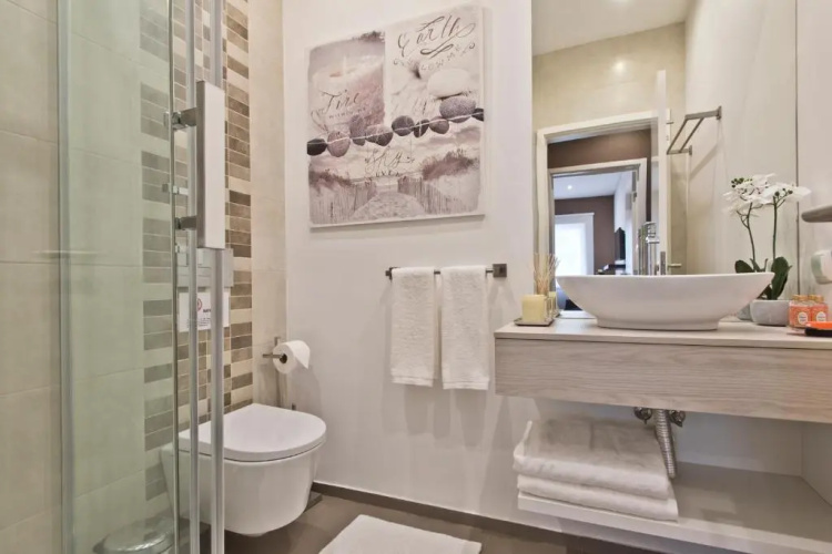 Central Apartment 127 by Saboia Collection