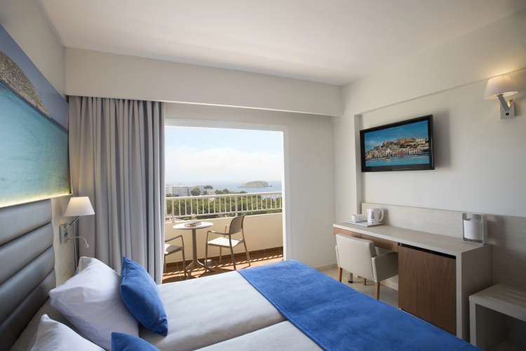 Hotel Invisa Ereso photo 9