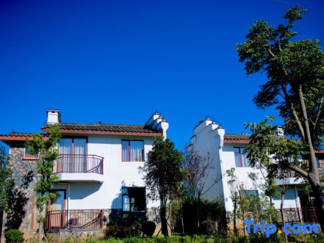 Yijian Hostel