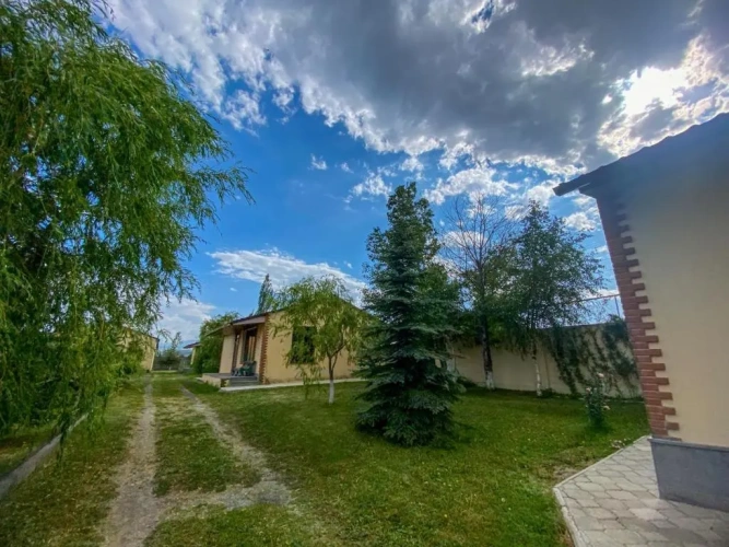 2 Bedrooms Villa