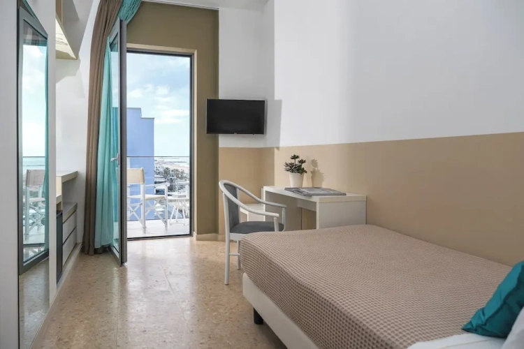 Comfort Double room with balcony and with view