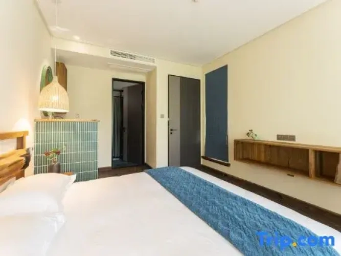 Standard room with river view