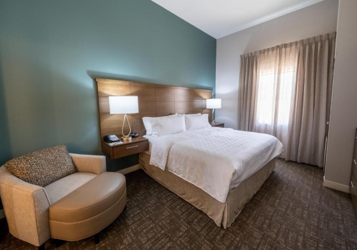 1 Bedroom Suite