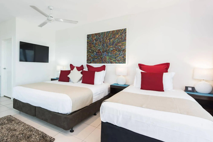 Darwin Executive Suites & FREE CAR