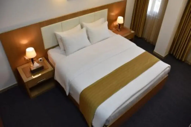Hayali Suites Hotel