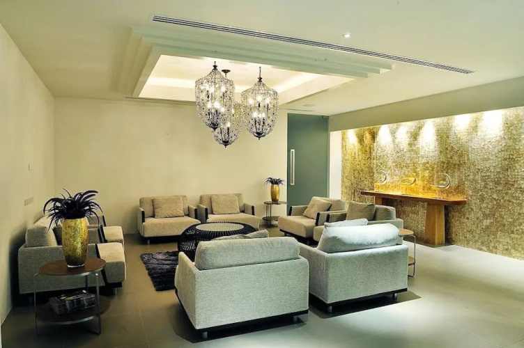 Beachfront Phuket Seaview Suites