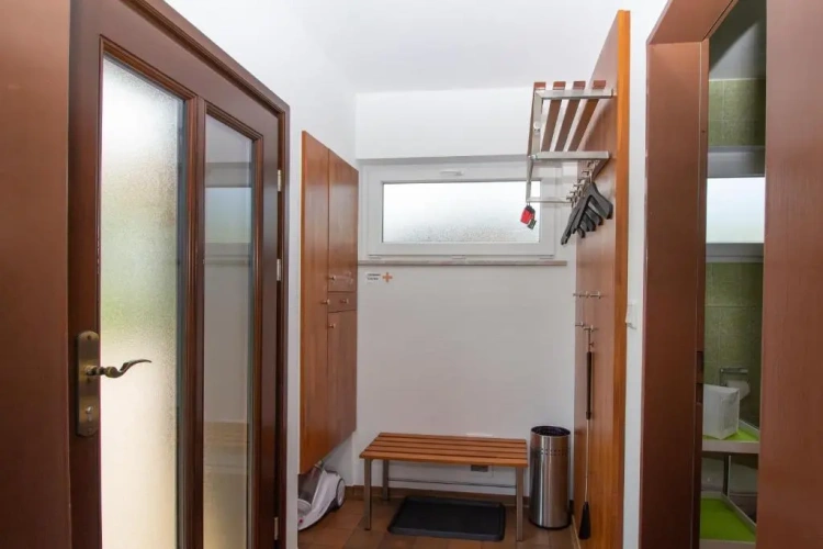 2 Bedrooms Cottage