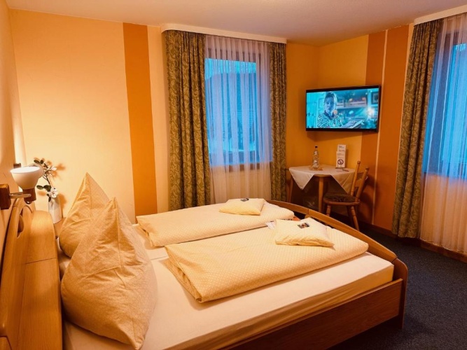 Standard Double room with view