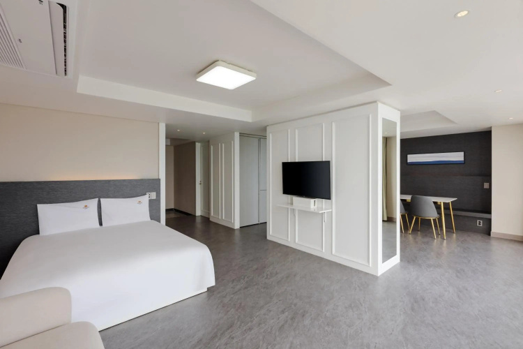 Suncloud Hotel