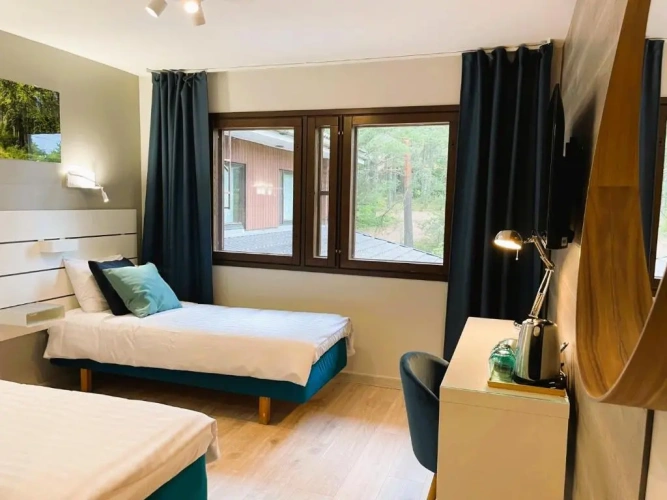 Standard room with balcony and with land view