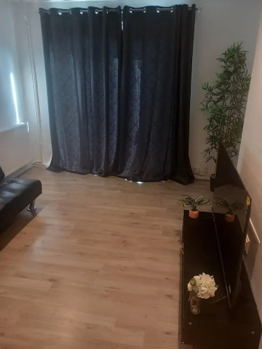 Cozy Bromley Hideaway - Perfect for Couples