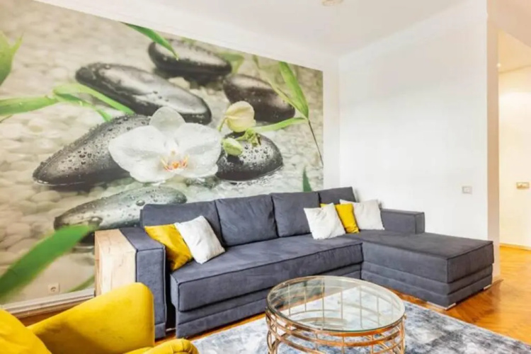 Apartment Artist