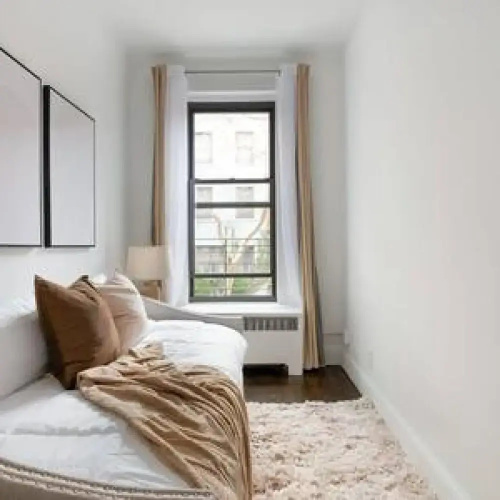 91-2a Stylish 3BR 2bth With W D