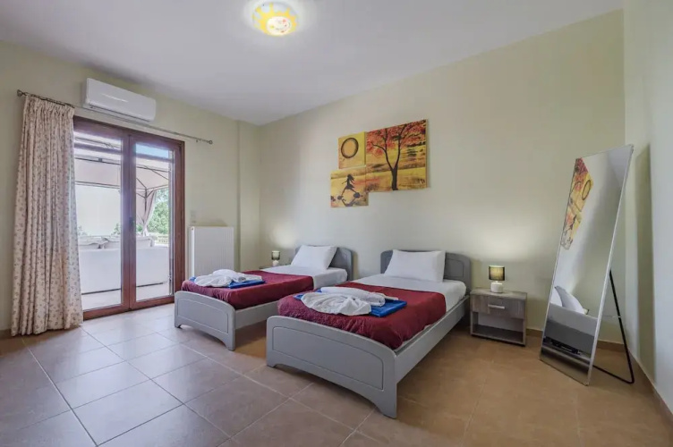 Iris Villa