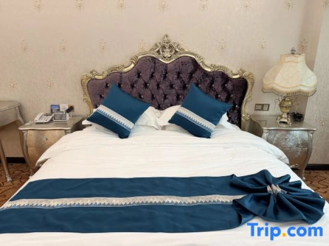 Deluxe Double Suite